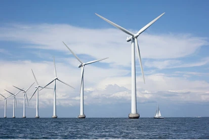 Large Offshore Wind Turbines Large Offshore Wind Turbines