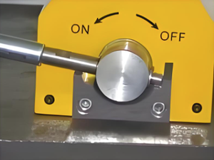 Handle Locked in Demag(Off)position Handle Locked in Demag(Off)position
